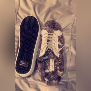 Vintage Havana slippers!🤍